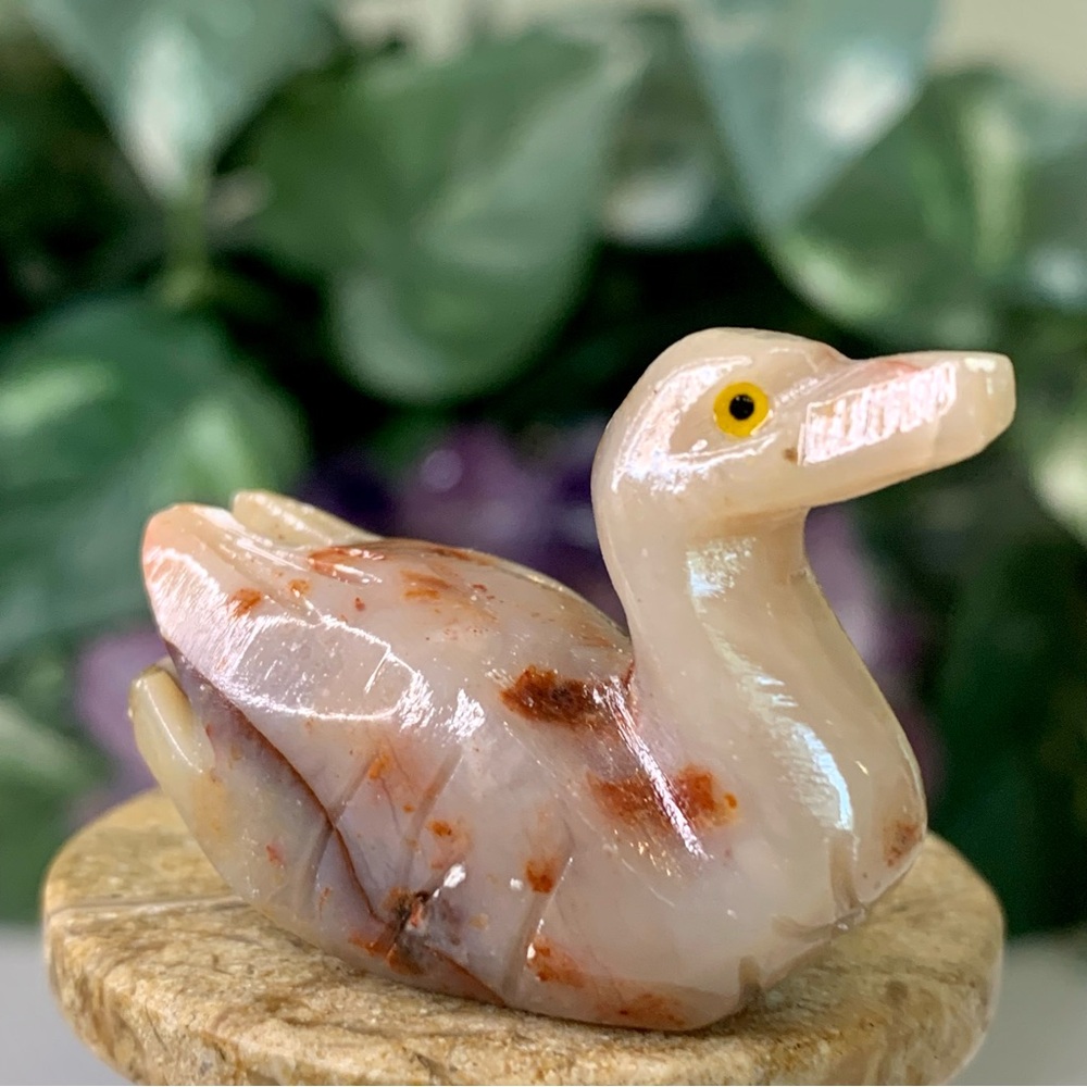 Gemstone Carved Carnelian Agate Duck Figurine Crystal Bird Rock Sculpture 1.5" - Picture 2 of 14